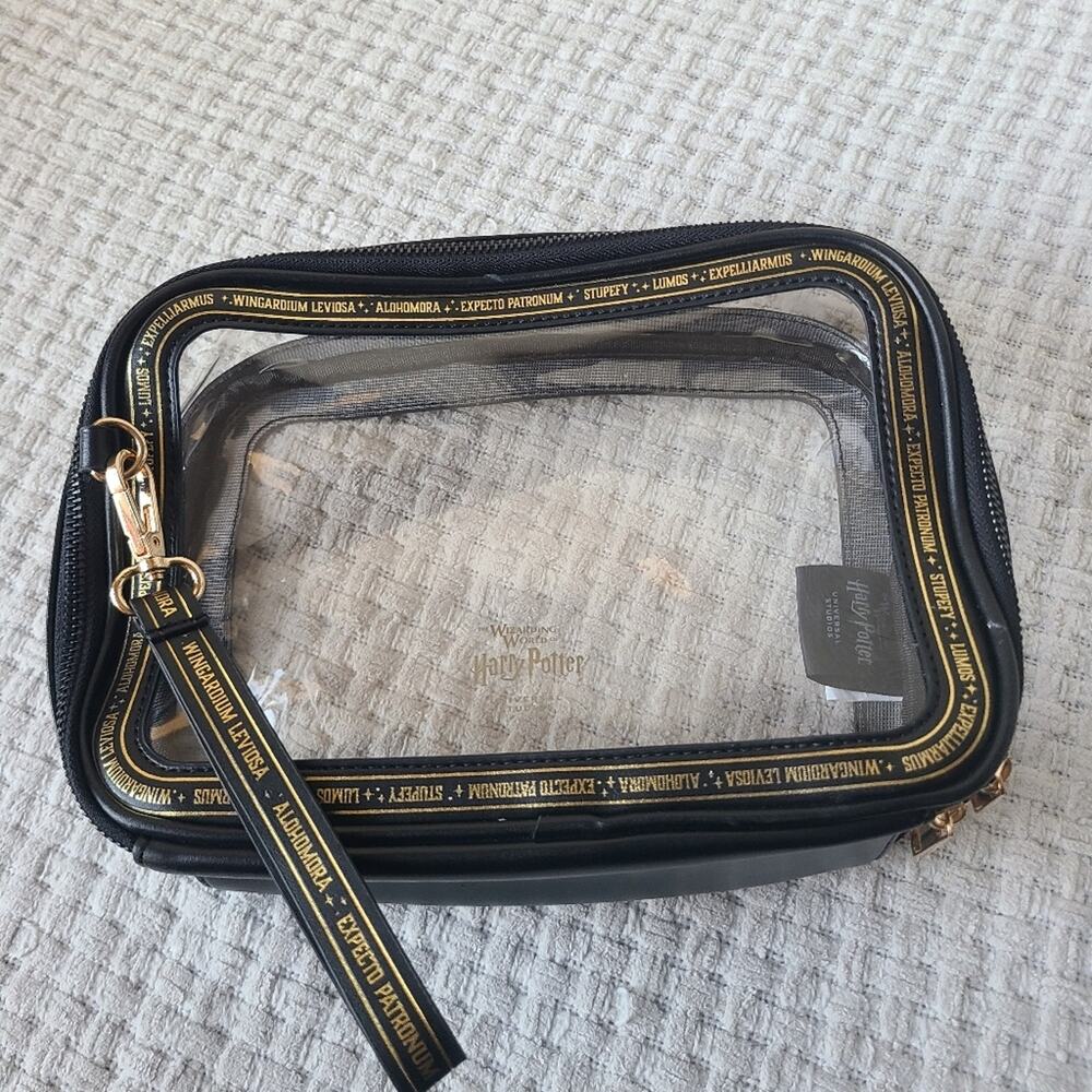 Harry Potter Transparent Pouch with Black and Gold Trim - Picture 6 of 11